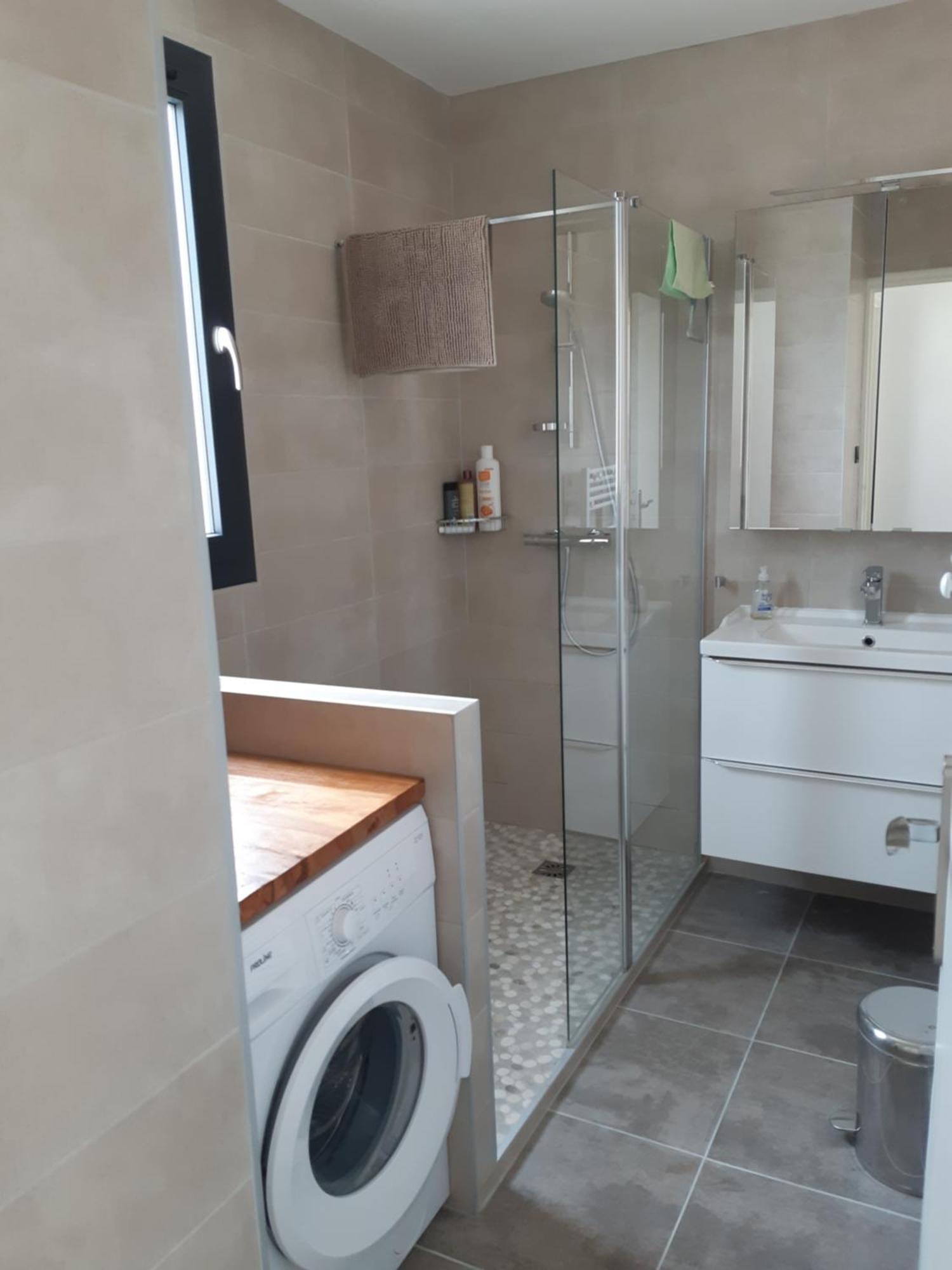 Appartement Fonctionnel Proche Du Centre Ville Narbonne Luaran gambar